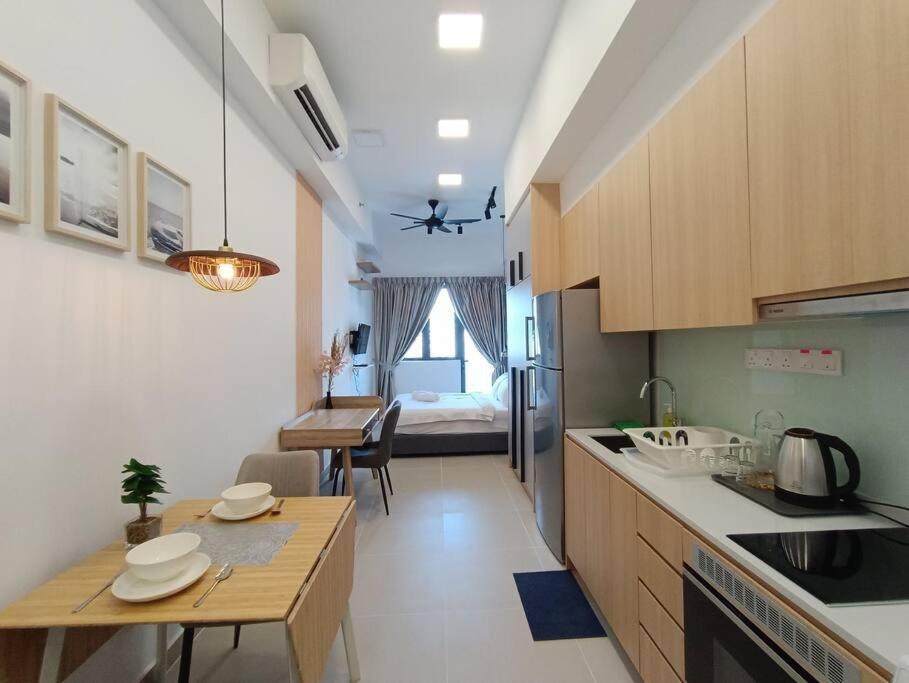 Cl 29A Insta Klcc View & Infinity Pool Apartment Куала Лумпур Екстериор снимка