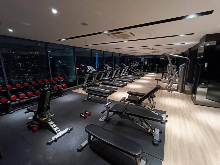 Cl 29A Insta Klcc View & Infinity Pool Apartment Куала Лумпур Екстериор снимка