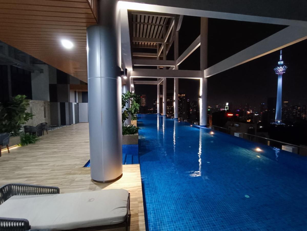 Cl 29A Insta Klcc View & Infinity Pool Apartment Куала Лумпур Екстериор снимка
