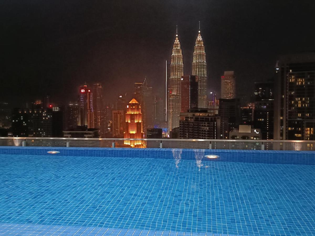 Cl 29A Insta Klcc View & Infinity Pool Apartment Куала Лумпур Екстериор снимка
